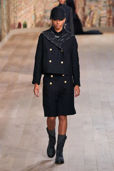 Look 40
